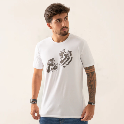 Camiseta Pegadas